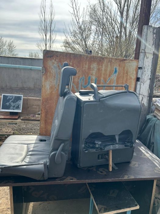 Продам сидение от минивэна