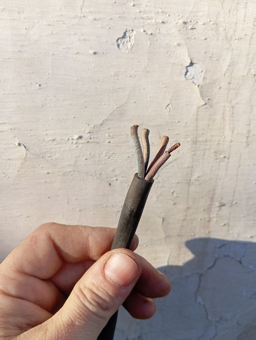 Кабель сварочный. 2000.