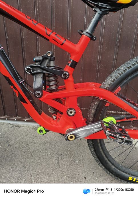 Bicicleta downhill scott