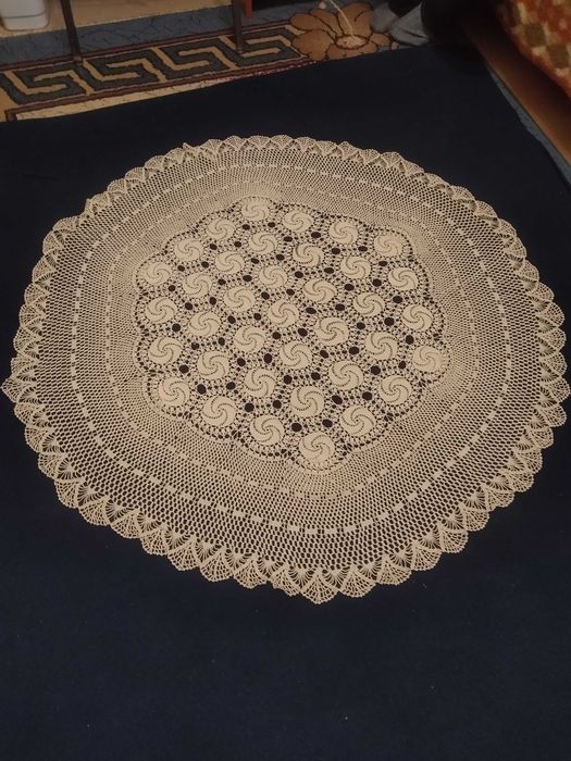 Покривки ръчно плетени