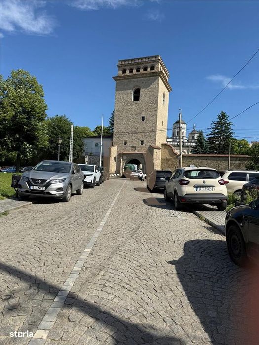Centru - Hala Centrala , apartament 3 camere, 65 mp , 2 bai