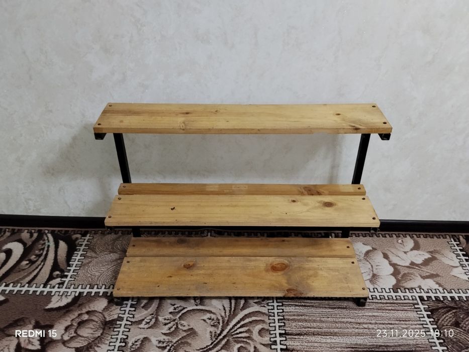 Под Обувник Oyoq kiyim tahlidigan