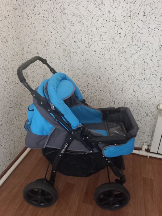 Коляска детская от 0 до 3х лет с принадлежностями
