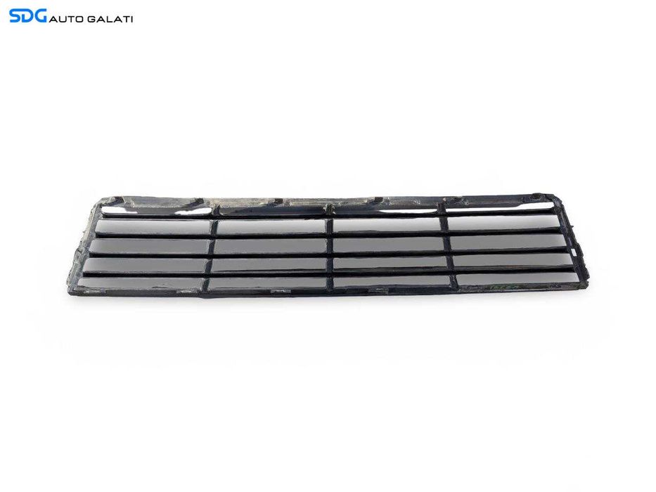 Grila Centrala Inferioara de pe Bara Spoiler Fata Seat Ibiza 1996 - 2002 [LC3813]