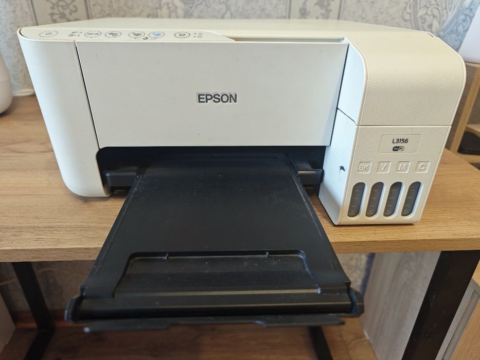 Продам цветной принтер Epson