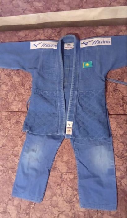 Кимано для дзюдо адидас,ессимо,мизуно ….