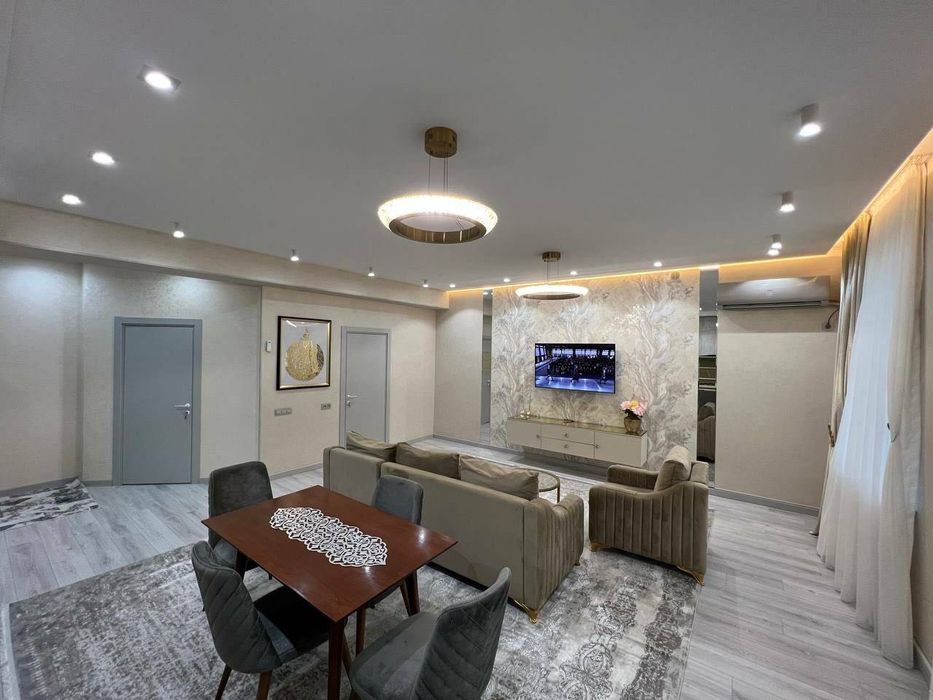 Сдаётся трёхкомнатная квартира со всеми удобствами