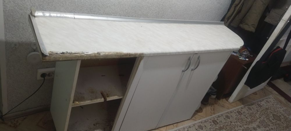 Гарнитур отдам даром