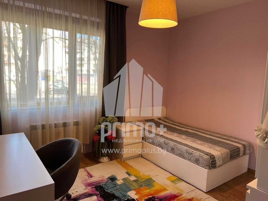 Тристаен апартамент под наем София-  „Красно село“  Без комисионна .