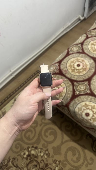 Продам Apple Watch Series 6