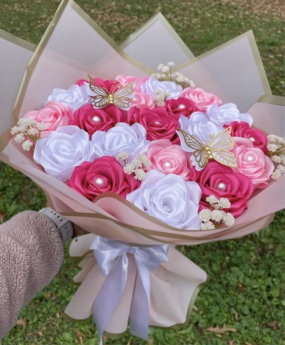 Вечен букет - сатенени рози