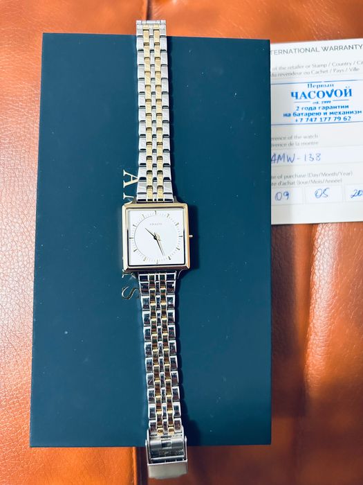 Продам часы женские наручные