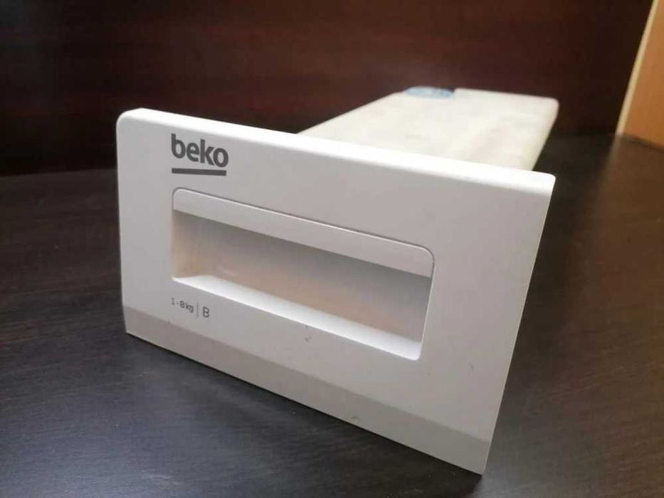 Recipient colectare apa ,water tank uscator Beko 2968040100/C123