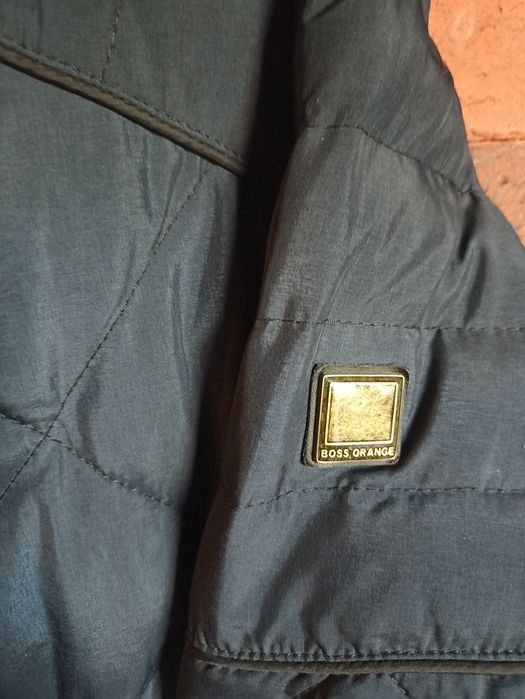 Hugo boss original пухено яке