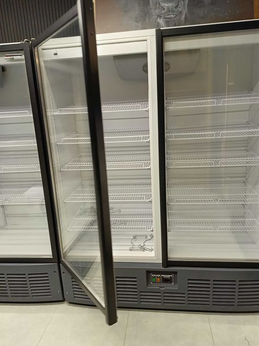 Срочно продам Холодильный шкаф