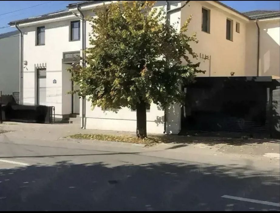 Închiriere spațiu comercial