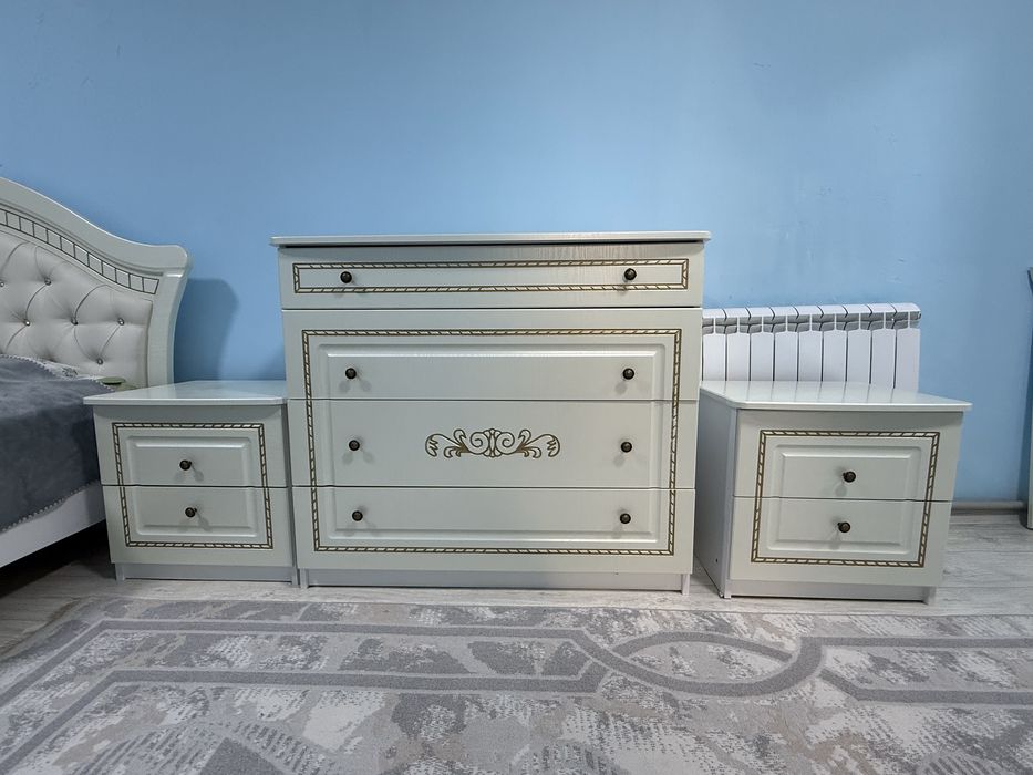 Спальный гарнитур