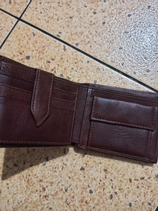 Мъжко кожено портмоне