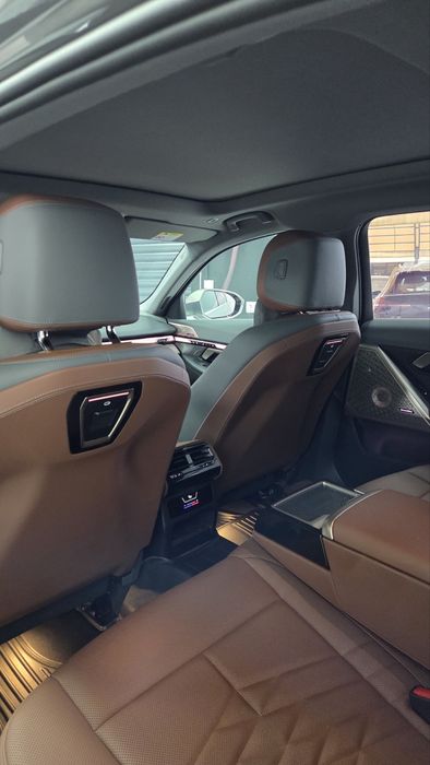 BMW i5 40L М пакет