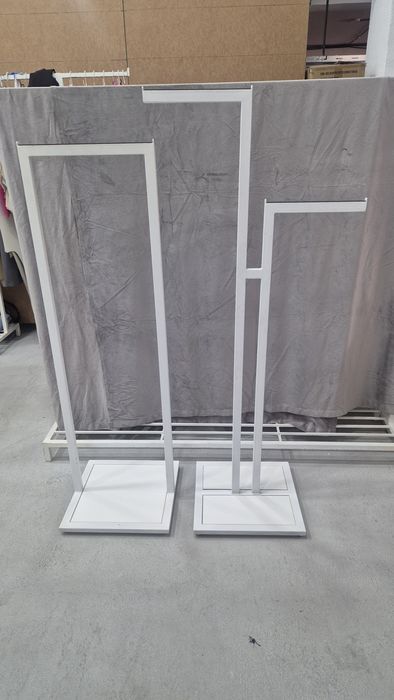 Вешалки для одежды. Стойки, рейлы, торговое оборудование