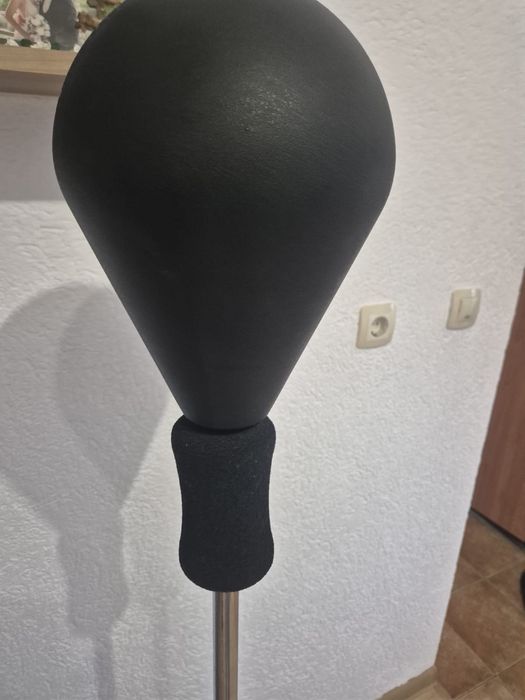 Боксова круша със стойка