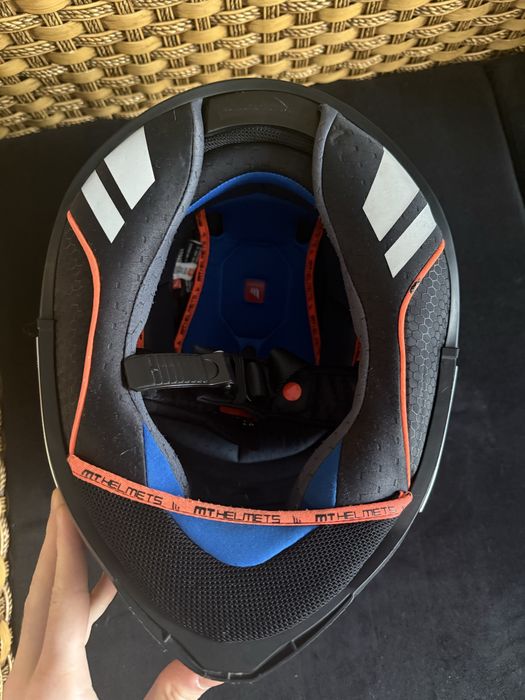 Каска много запазена