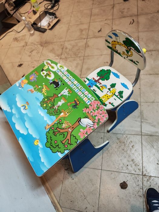 Детско бюро 4-9 години, регулируемо