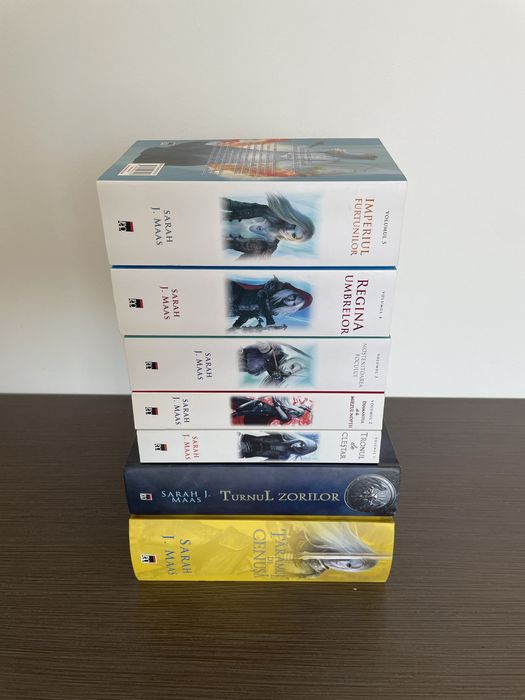 Seria tronul de clestar TOG sarah j maas