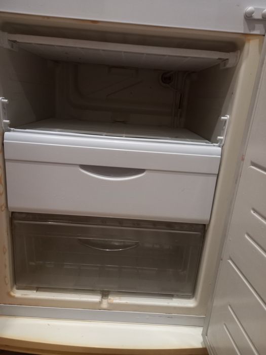 Продам холодильник б/у