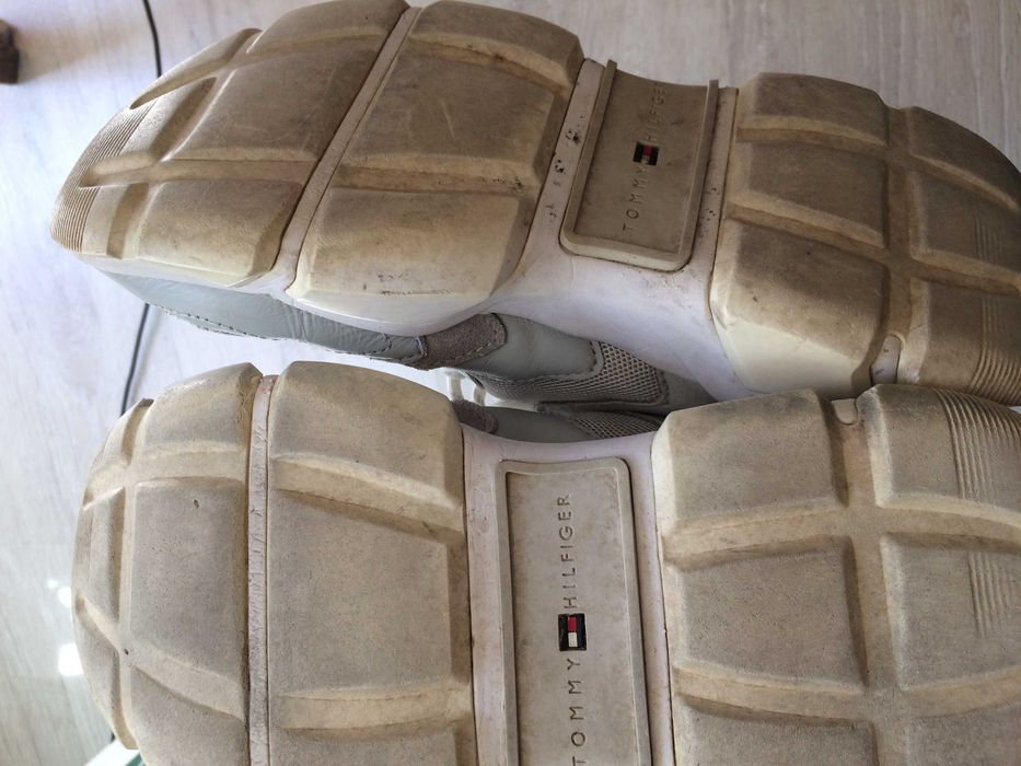 Сиви маратонки tommy hilfiger № 36.