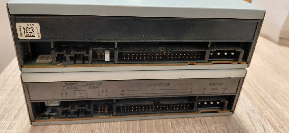 Pachet doua unități optice LG