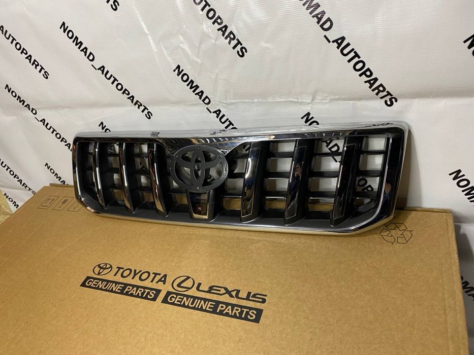 Prado 120 тёмная решетка радиатора с хромом