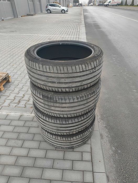 255/45/20 Michelin Pilot Sport EV