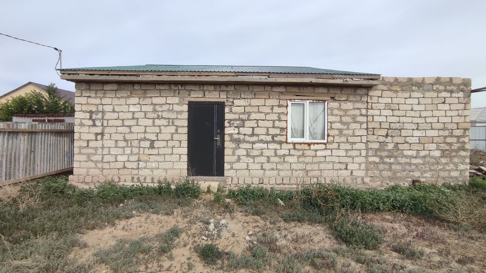 Еркінқала 2 ден 2 бөлмелі үй.