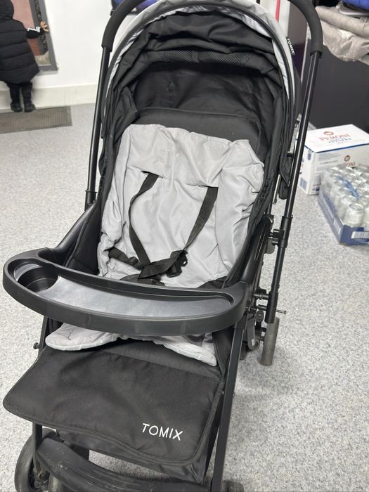 Коляска прогулочная Tomix
