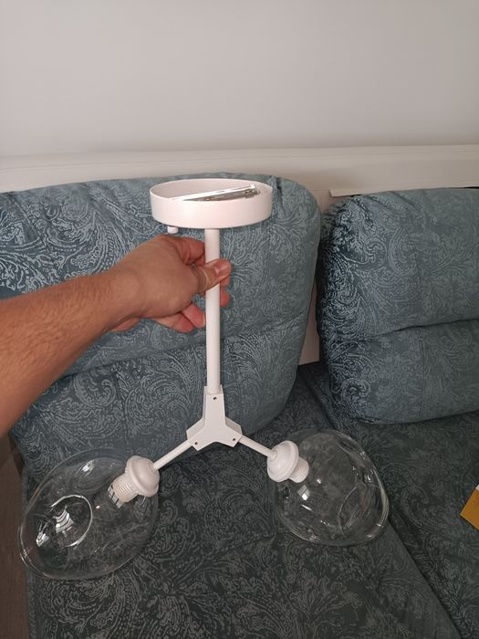 Люстра два цоколя