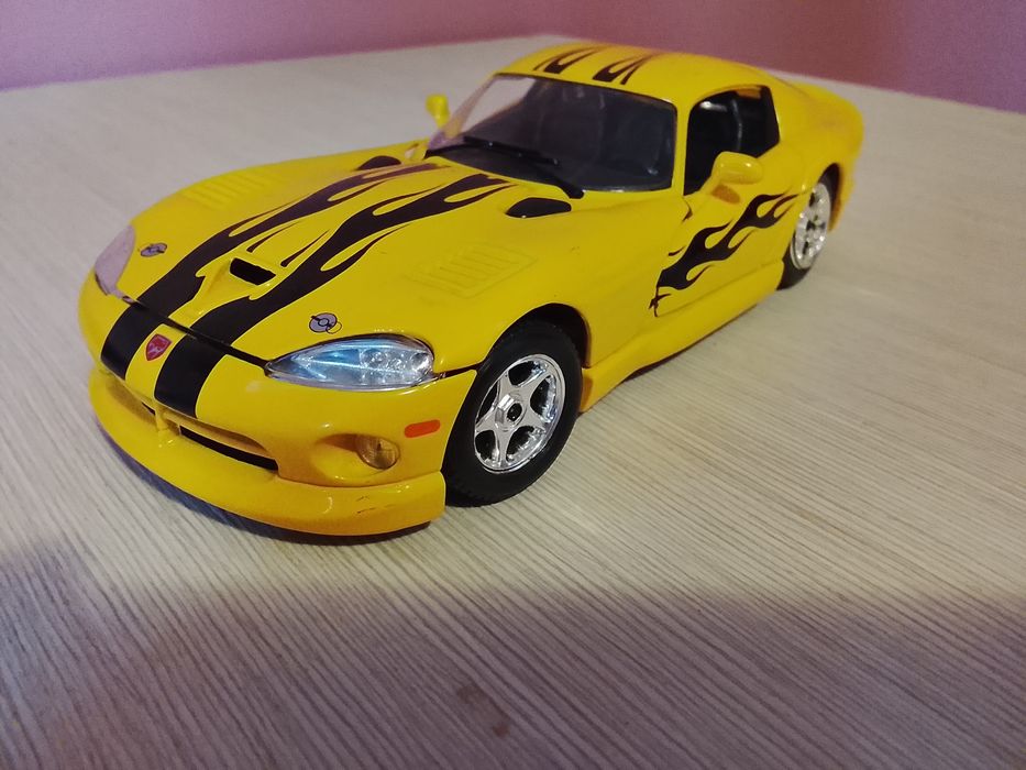 Колички Bburago 1/24