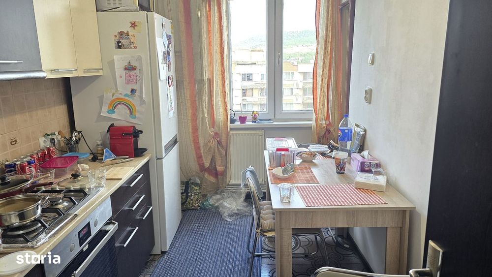 Vand apartament 2 camere decomandat in Deva, zona 22 Decembrie,