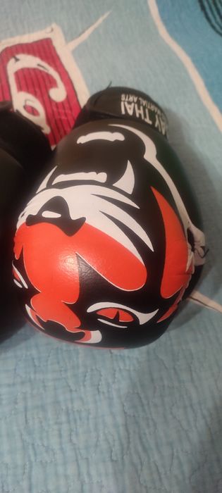 Перчатки для бокса