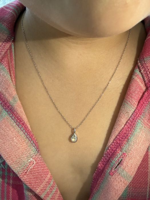 Продам бриллиантовый кулон