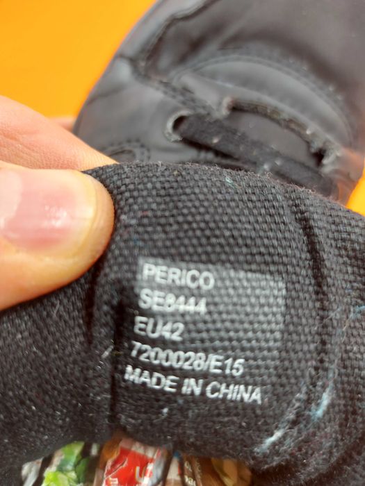 Calvin Klein номер 42 Оригинални мъжки кецове