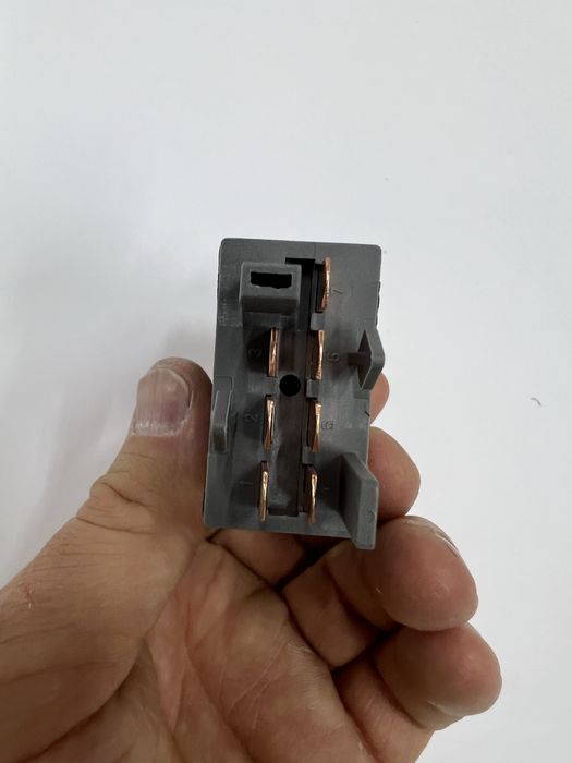 Пассат Б5 аварийка кнопка Passat b5