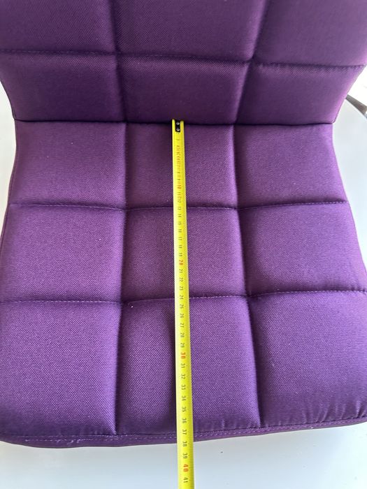 Текстилна седалка за бар стол