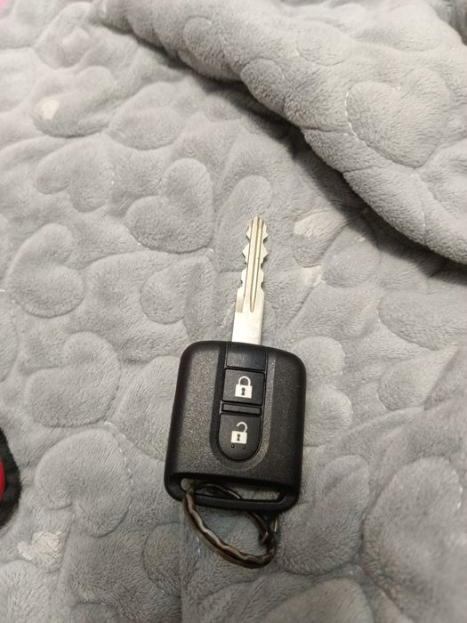Оригинал ключи Nissan Qashqai 1