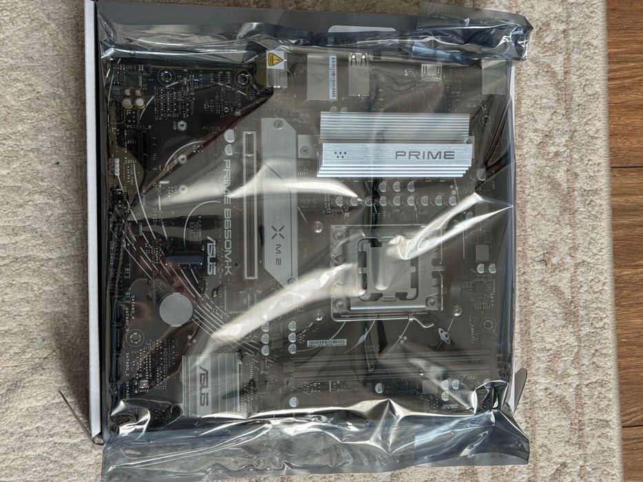 Vand kit Asus Prime B650m-K + Ryzen 8400F, in gar