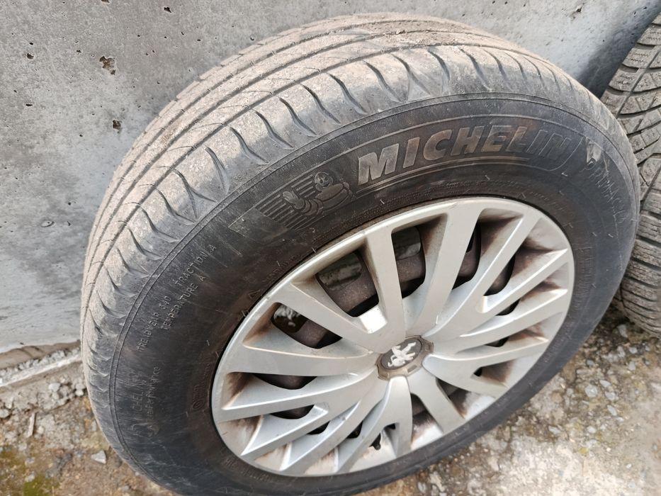 Метални джанти с гуми 15 цола 5х108