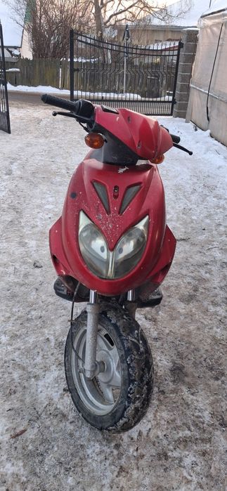 Vând scuter de 49cc