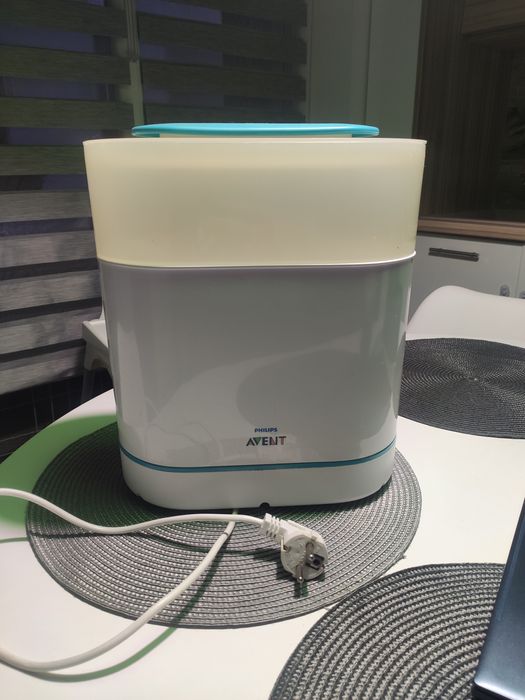 Sterilizator de biberoane Philips Avent
