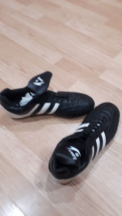 Продам бутсы срочно