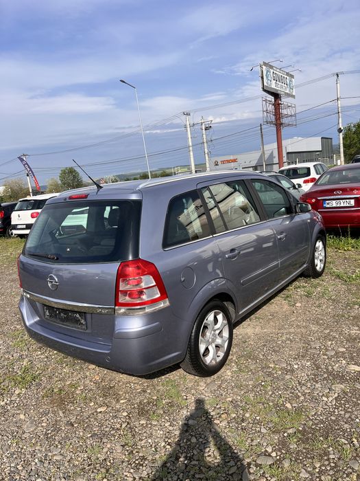 Opel zafira 1.9cdti 2008  7 locuri stare foarte buna